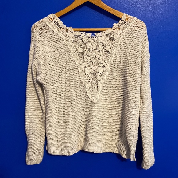 Sweater - Picture 3 of 3